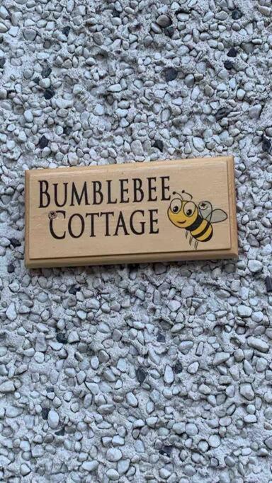 Bumblebee Cottage Donegal Town Kültér fotó